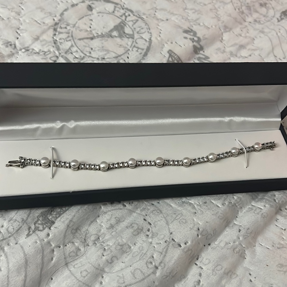 Cultured Freshwater Pearl bracelet
